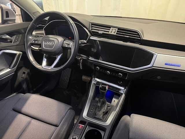 Audi Q3 40 TFSI quattro S tronic Business Advanced