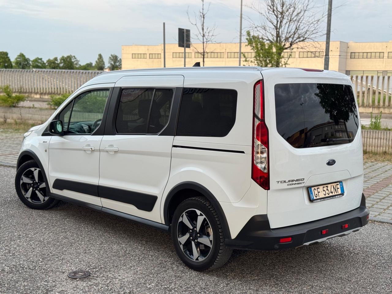 Ford Tourneo Connect Gran Active 1.5d 120 CV