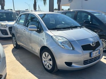 Toyota Yaris 1.0 5 porte Sol