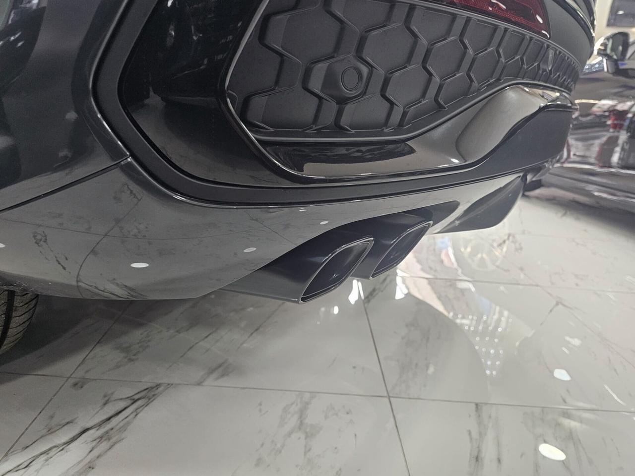 Audi Q5 SPB 40 TDI quattro S tronic Identity Black