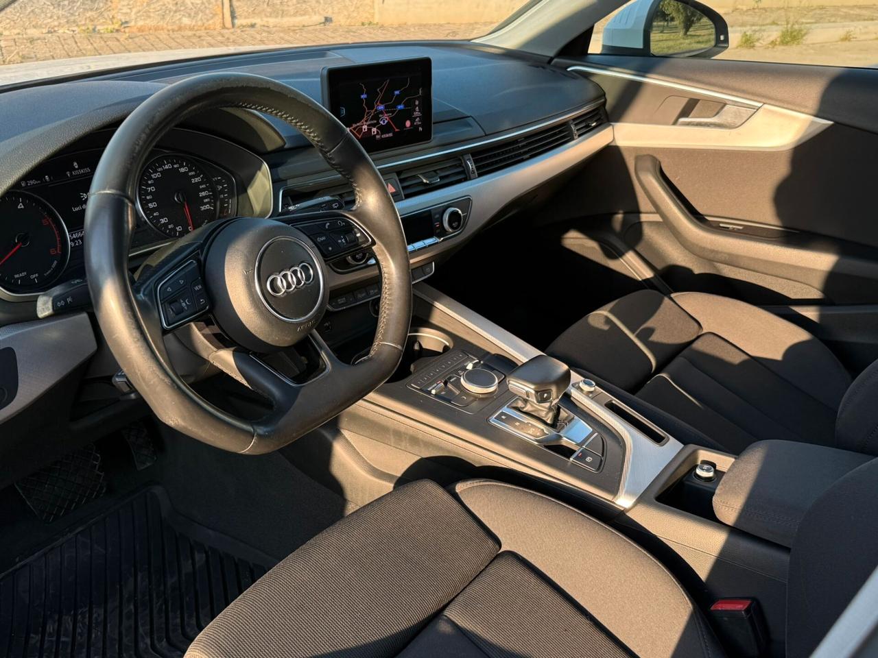 Audi A4 2.0 TDI 150 CV Sport