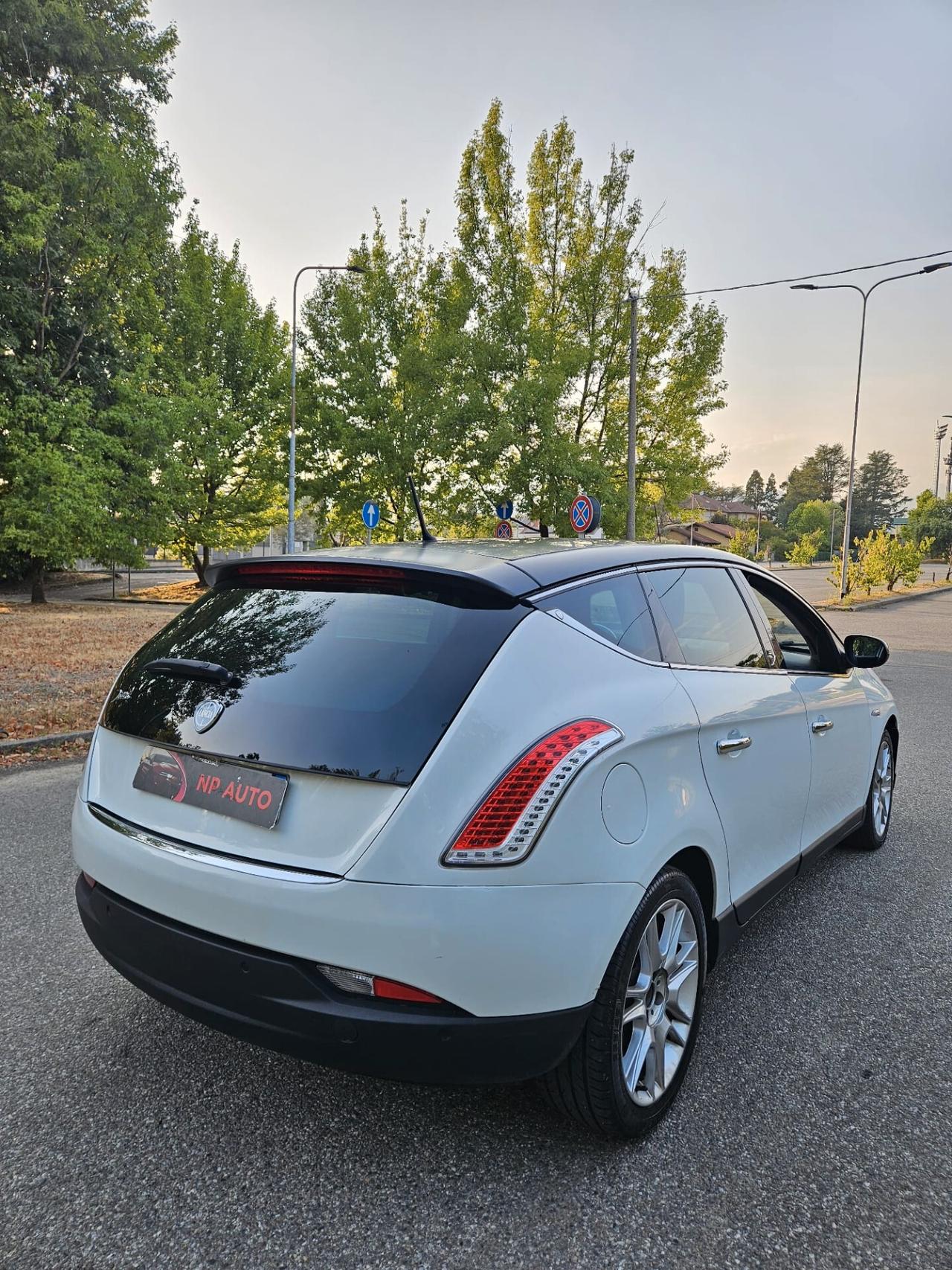 Lancia Delta 2.0 MJT DPF Executive