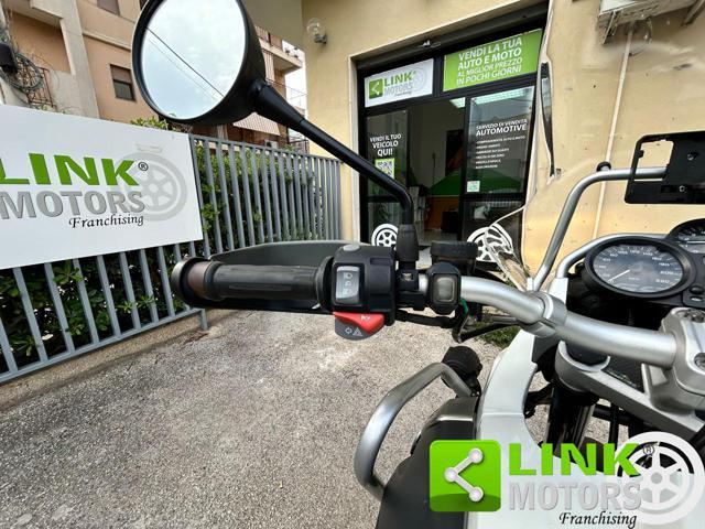 BMW R 1200 GS .