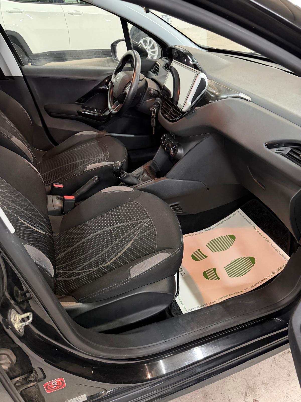 Peugeot 208 1.0 VTi 68 CV Active "NEOPATENTATI"