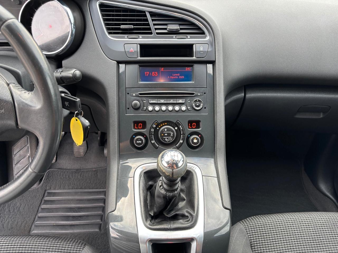 Peugeot 5008 1.6 Diesel 7 Posti Neopatentati
