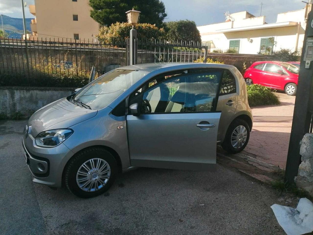VOLKSWAGEN UP! 2015 1.0 5PORTE FULL