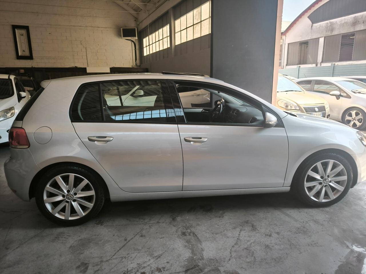 Volkswagen Golf 2.0 TDI 140CV DPF DSG 5p. Highline