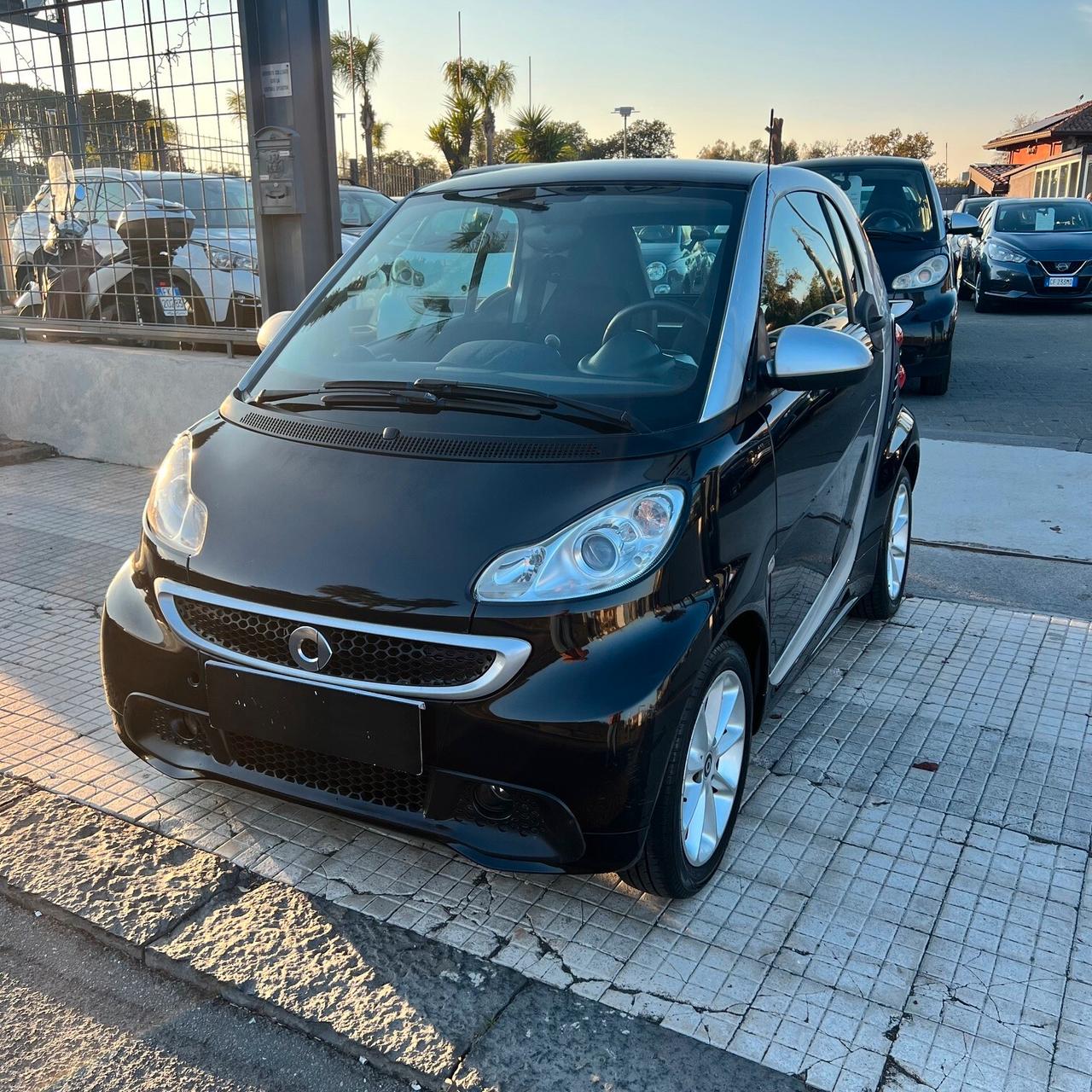 Smart ForTwo 1000 52 kW MHD coupé passion