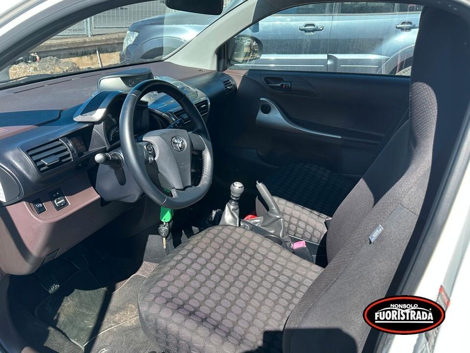 Toyota iQ 1.0 Sol Bianco perla tetto nero Lucido