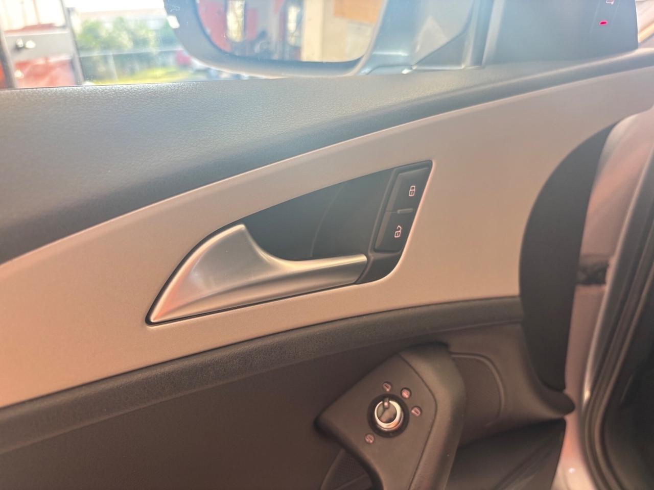Audi A6 Avant 2.0 TDI 190 CV s-line matrix- navi-pelle gancio traino permute e finanziamenti