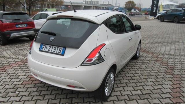 Lancia Ypsilon 1.2 69 CV 5 porte Silver