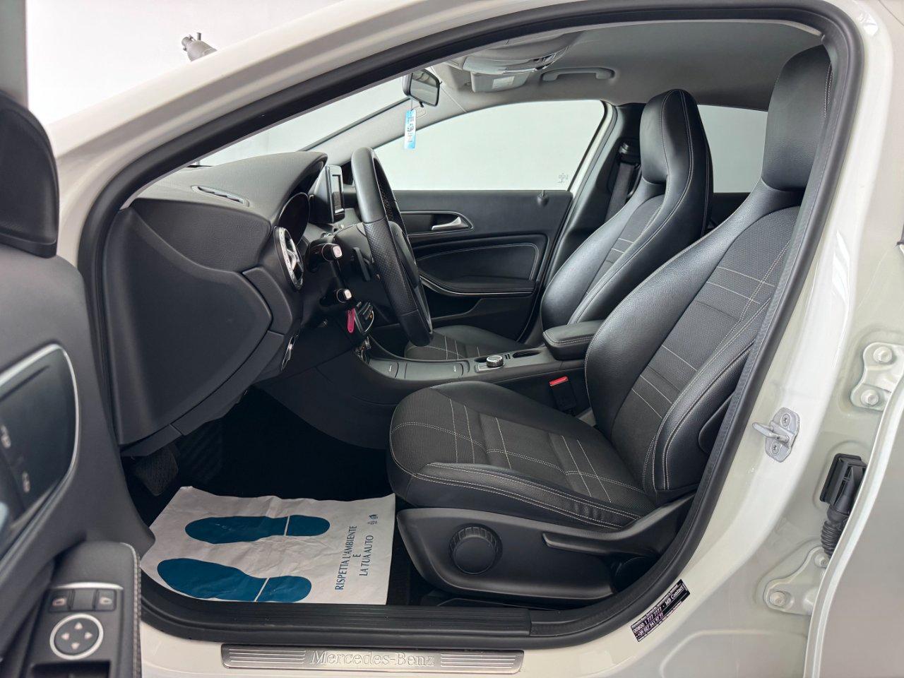 Mercedes GLA 180 d (cdi) Sport auto Navi Pelle
