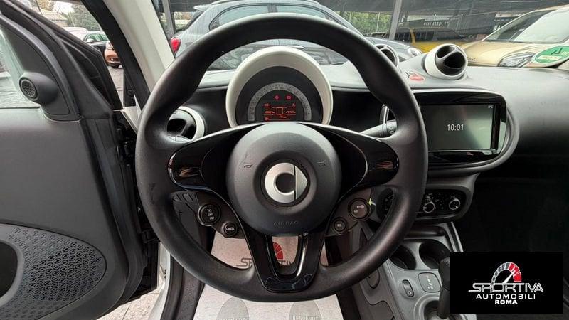smart fortwo NAVI PELLE RATA MENSILE 225,00 EURO fortwo 70 1.0 Prime