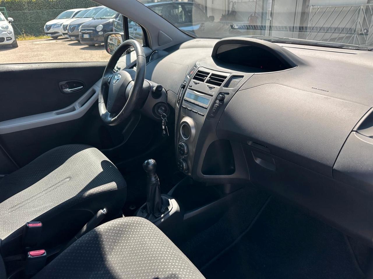 Toyota Yaris 1.0 Benzina