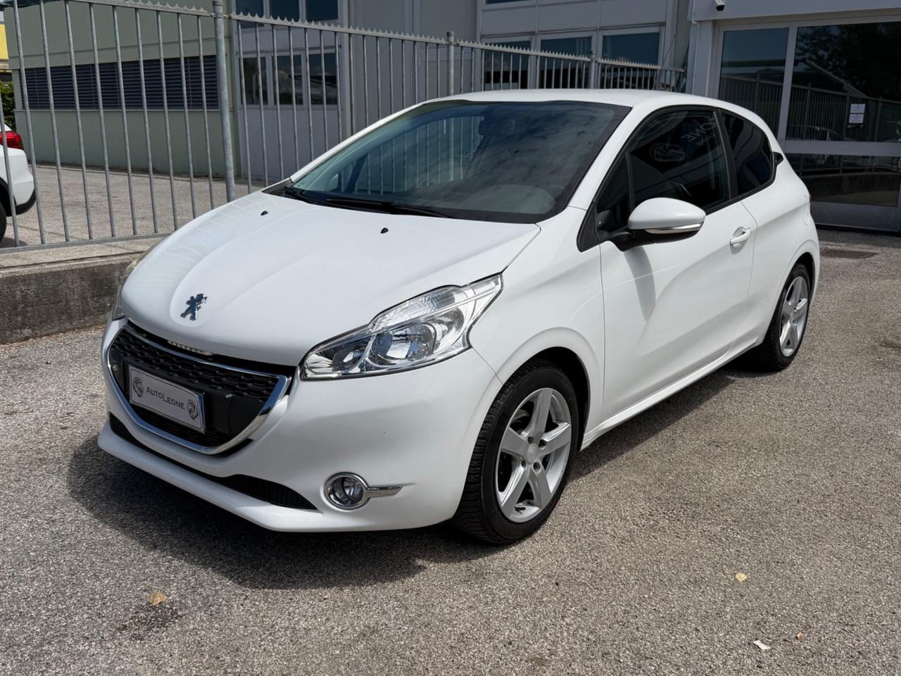 Peugeot 208 1.2 VTi 82 CV 3 porte Allure Perfetta