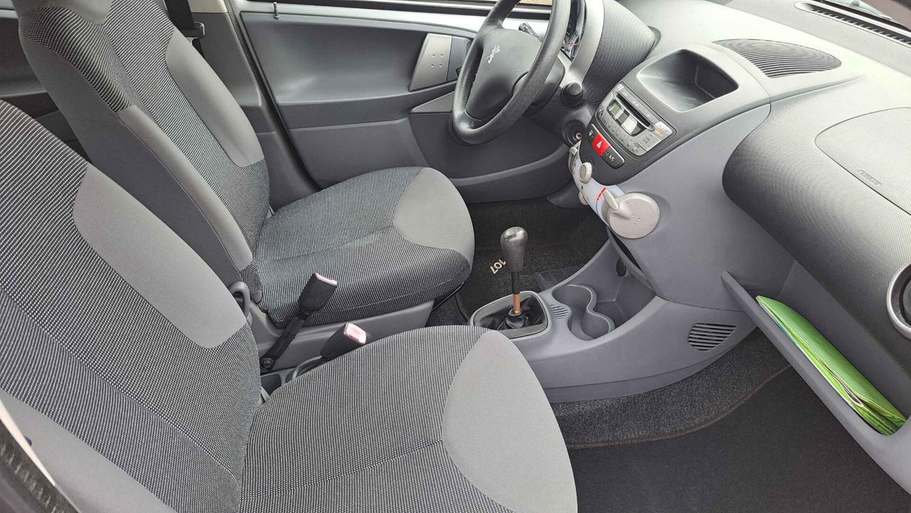 Peugeot 107 1.0 68CV 5p. Urban Move