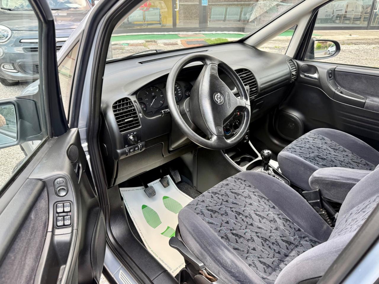 Opel Zafira 2.0 16V DTI 7posti g.traino Ok NEOPATENTATI