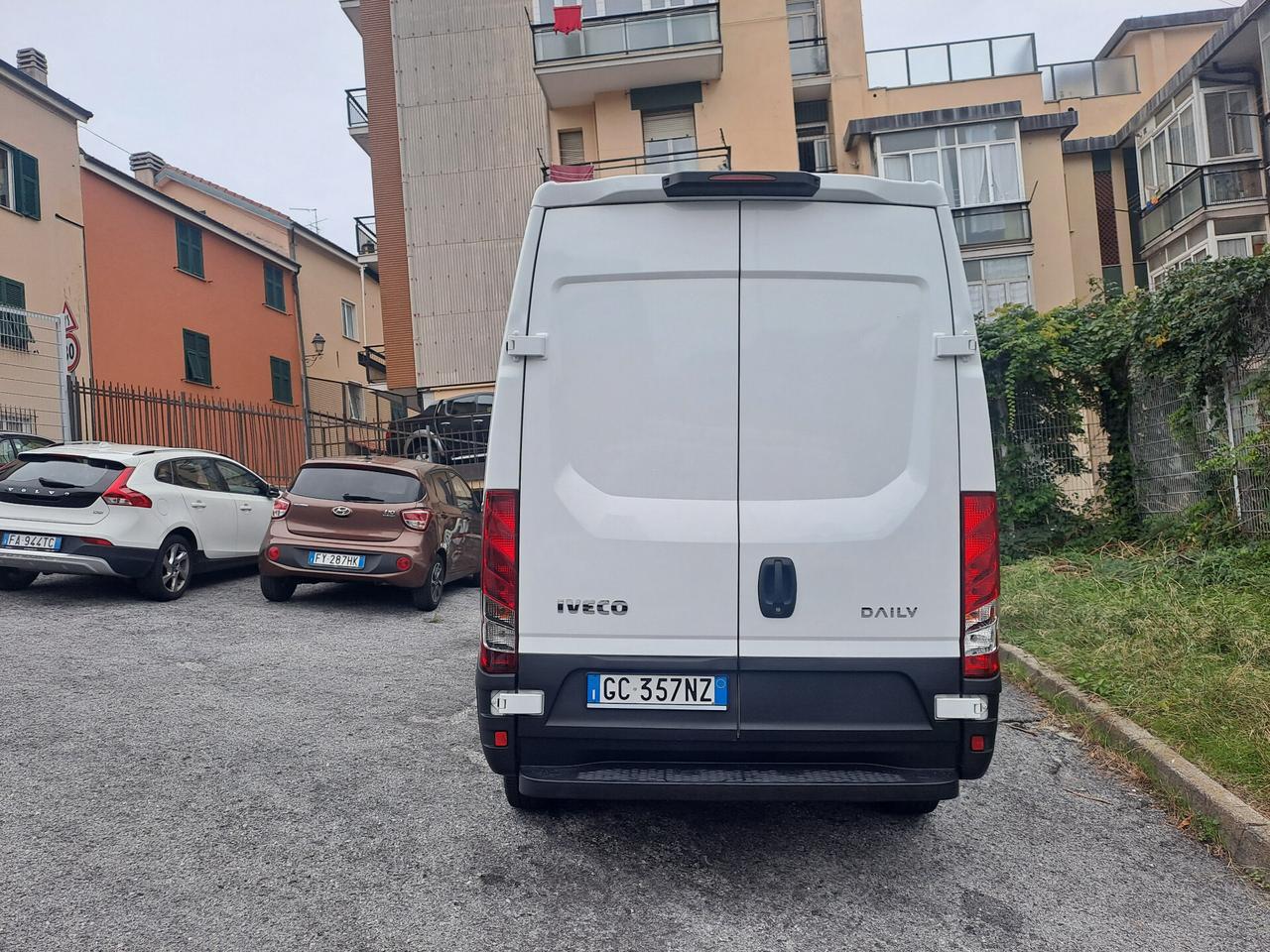 IVECO DAILY 35s12 V 3520 H2