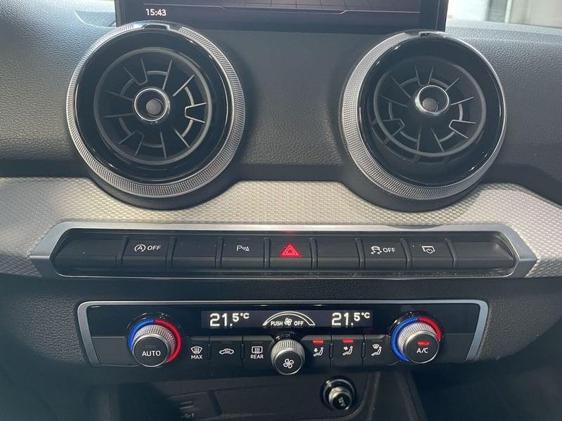 Audi Q2 Q2 35 TFSI S tronic Identity Black