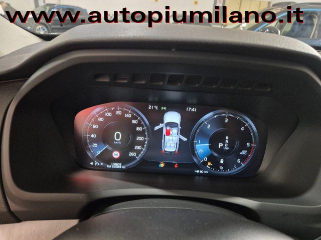 VOLVO XC90 B5 (d) AWD Geartronic Momentum