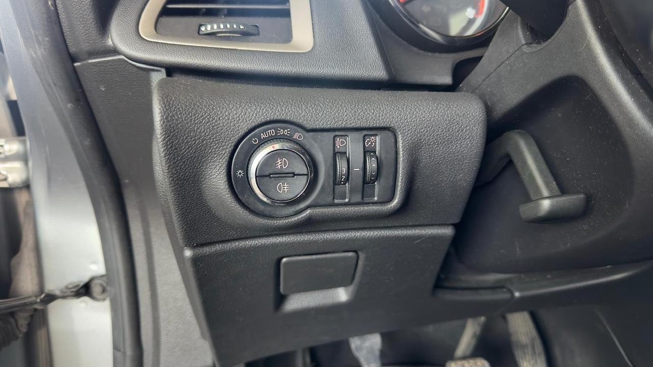 Opel Astra 1.4 Turbo 140CV 5 porte Cosmo