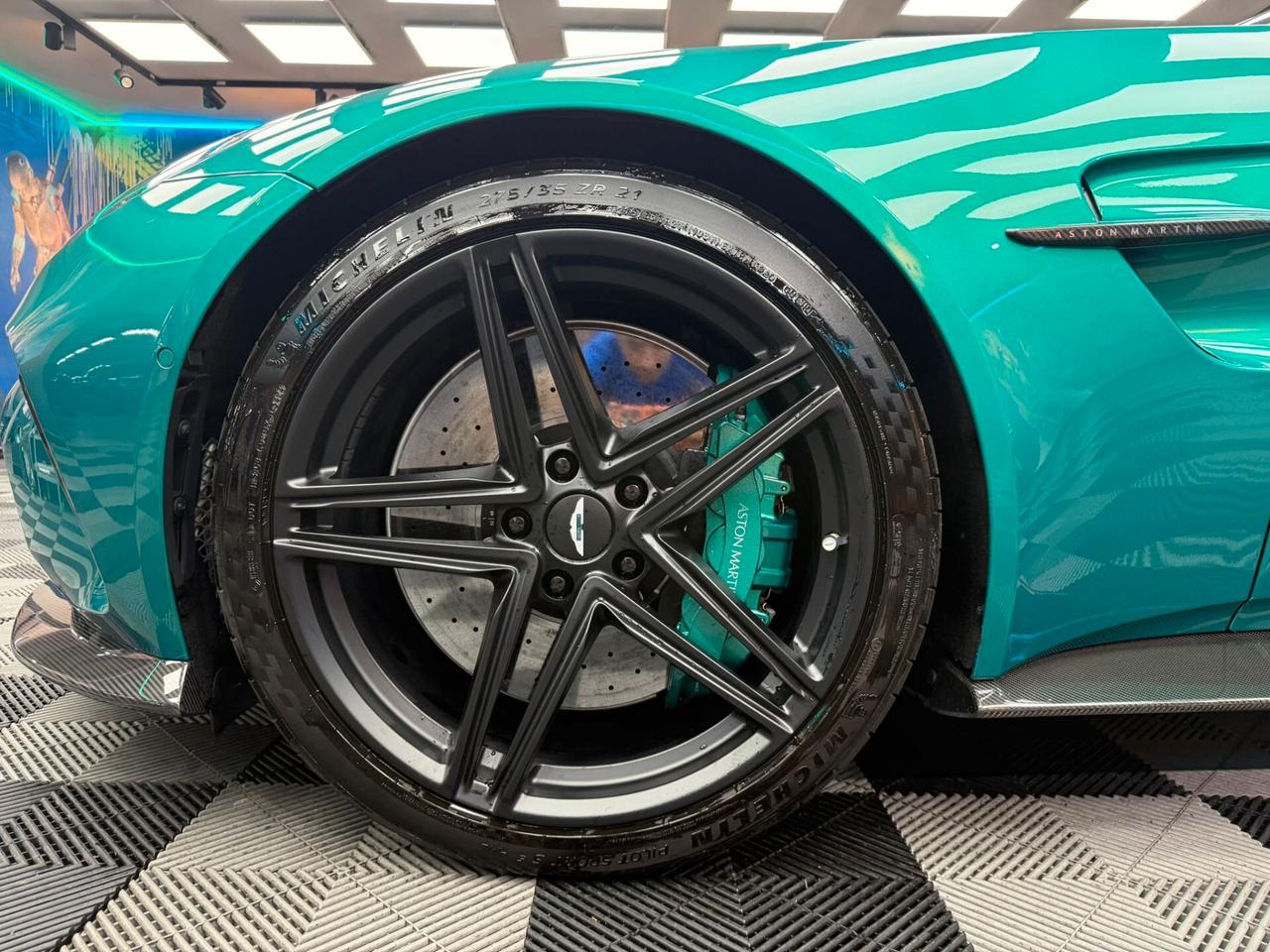 Aston Martin Vantage Coupé (058)