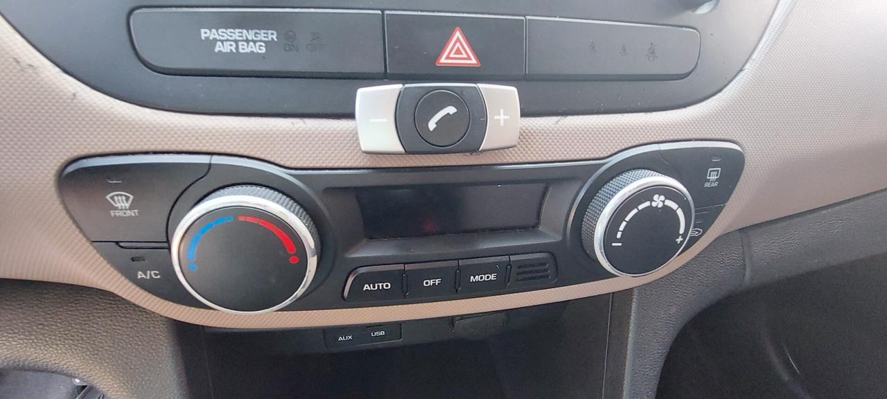 HIUNDAI I10 BENZINA 1,0 5 POSTI TELFONO X NEOPATENTATI IMPECCABILE GOMME NUOVE