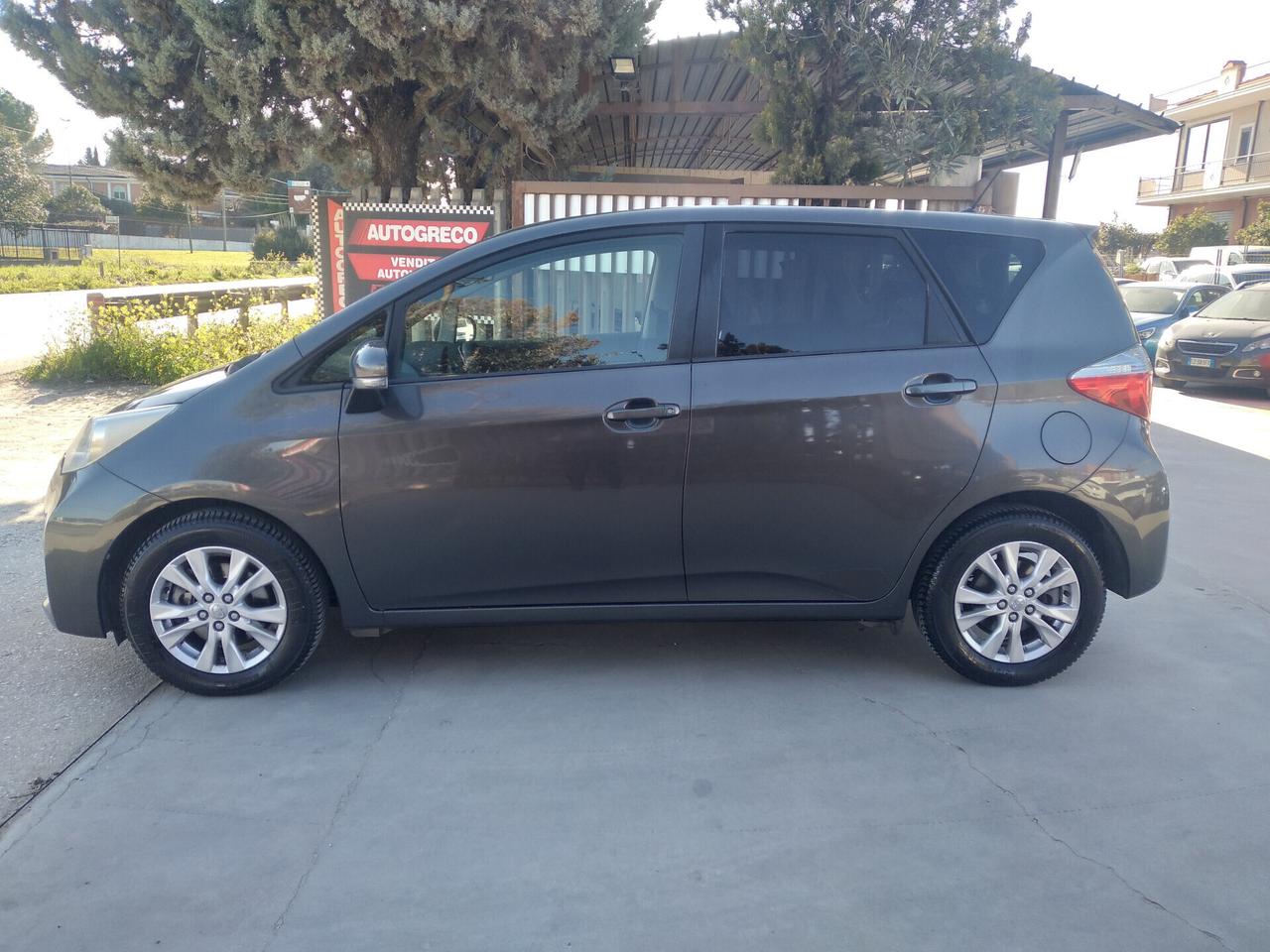Toyota Yaris Verso-S 1.4D MT Active