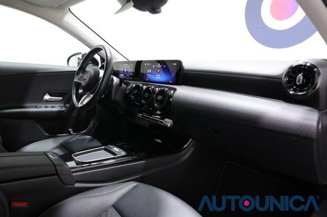 MERCEDES-BENZ A 180 D AUTOMATIC EXECUTIVE PACCHETTO NIGHT FARI LED