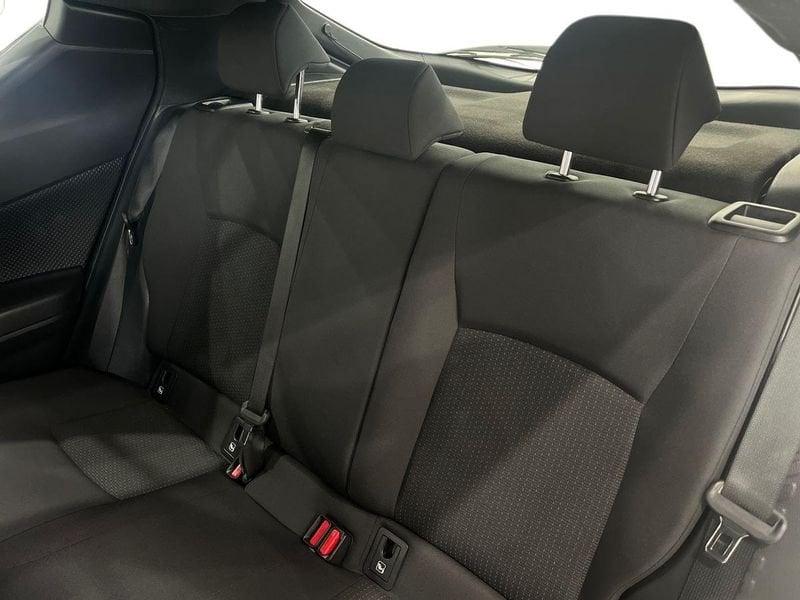 Toyota C-HR C-HR 1.8h Active 2wd e-cvt