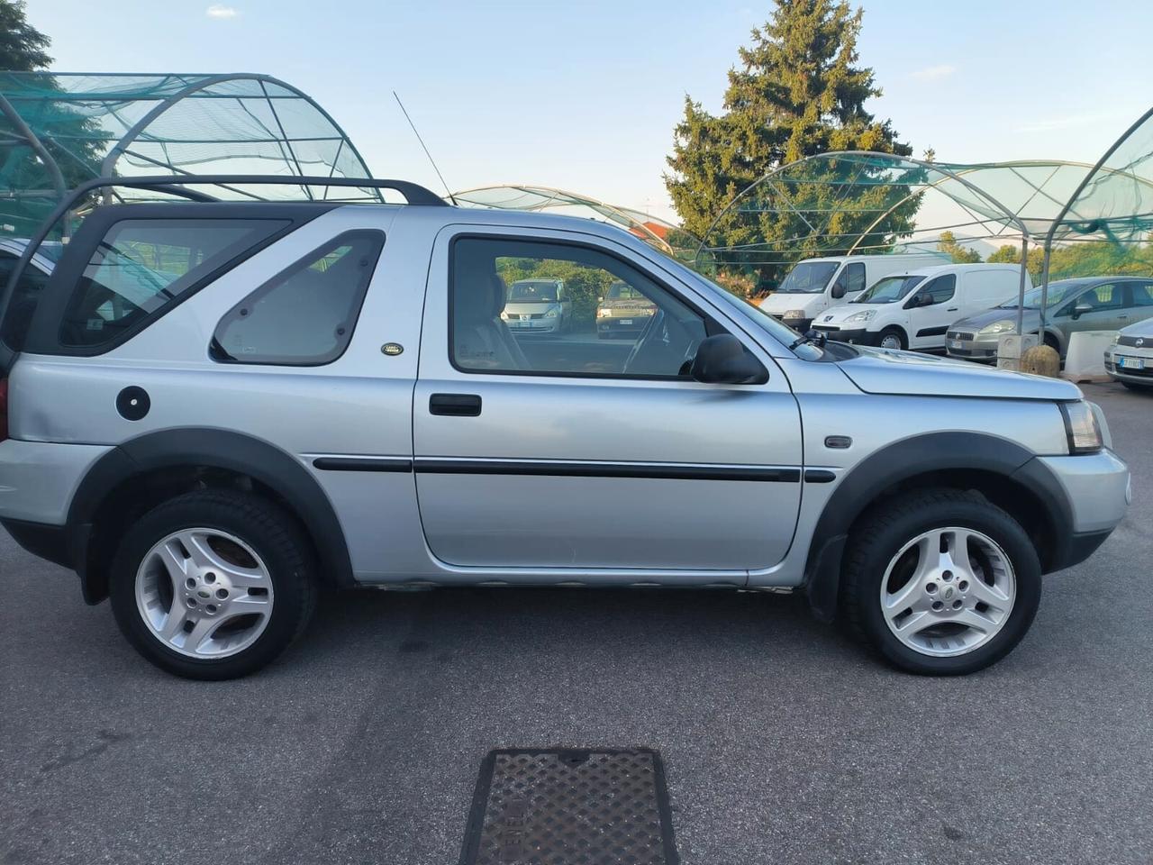 Land Rover Freelander tdi Automatico 3p