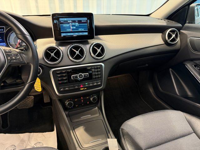 MERCEDES-BENZ GLA 200 CDI Automatic 4Matic Executive LED Navi Bluetooth