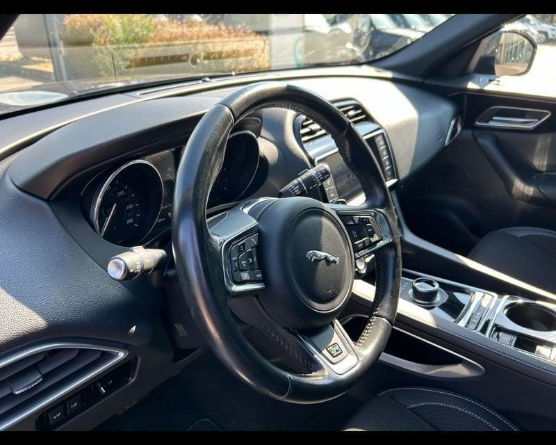 Jaguar F-Pace 2.0d 180 CV AWD aut. R-Sport MOTORE NUOVO