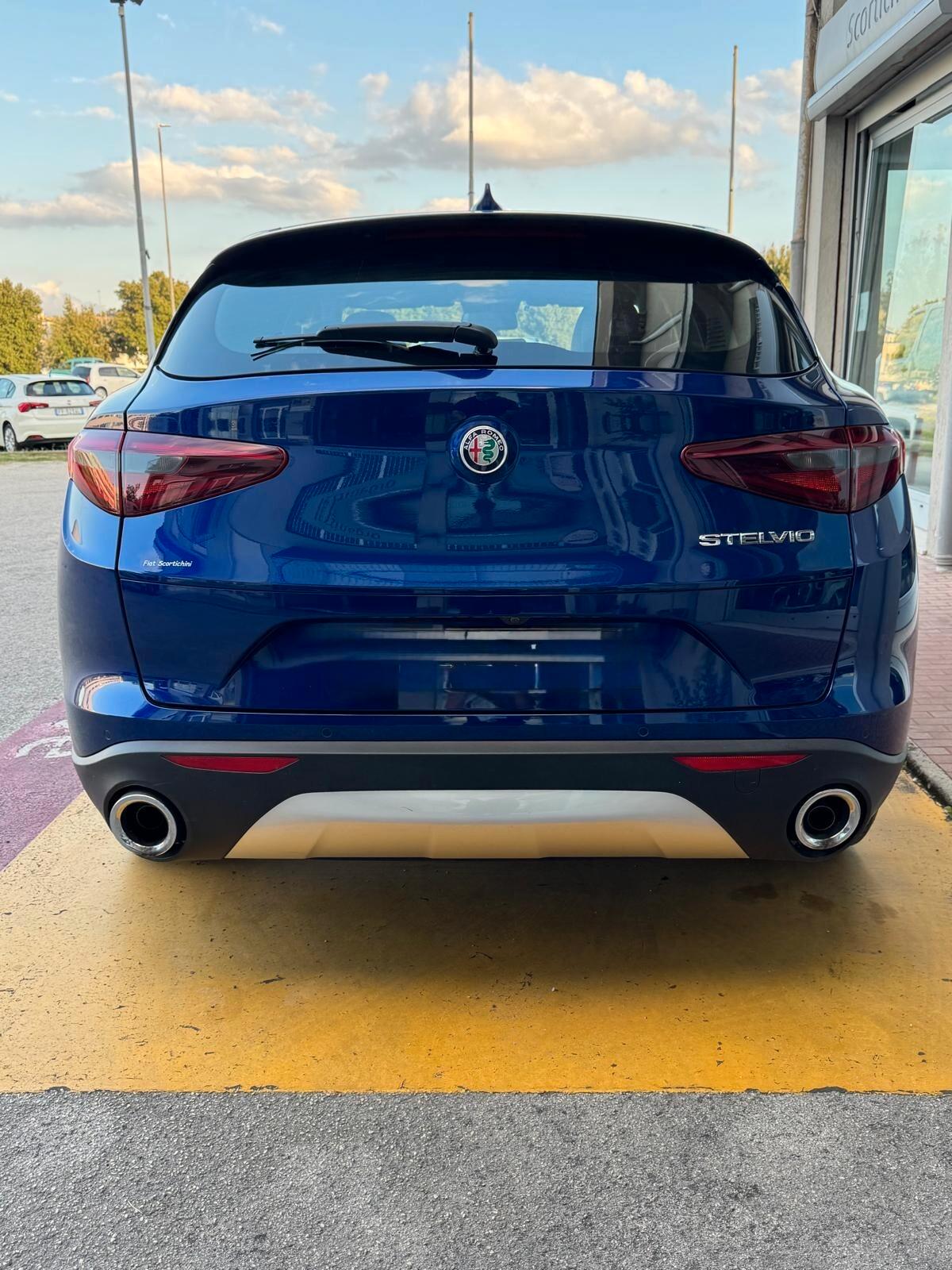 Alfa Romeo Stelvio 2.2 Turbodiesel 190 CV AT8 RWD Business