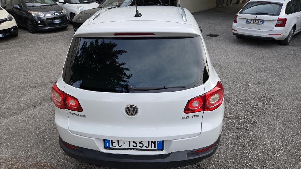 Volkswagen Tiguan 2.0 TDI DPF 4MOTION DSG Sport &