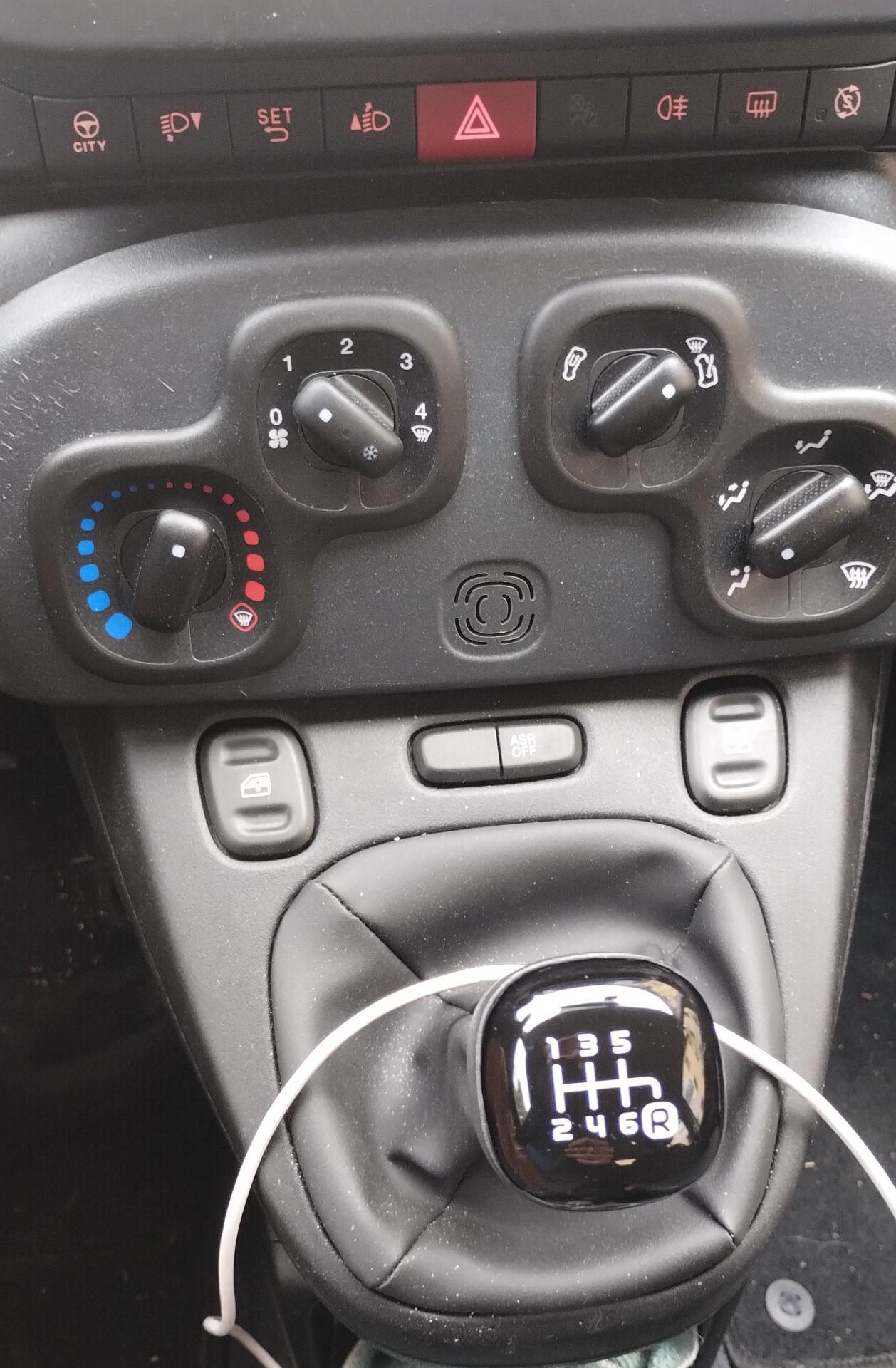 Fiat Panda 1.0 FireFly S&S Hybrid NEOPATENTATI