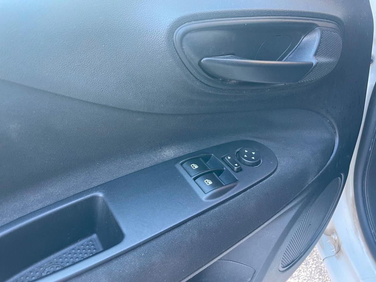 Fiat Punto 1.4 8V 5 porte Easypower Street