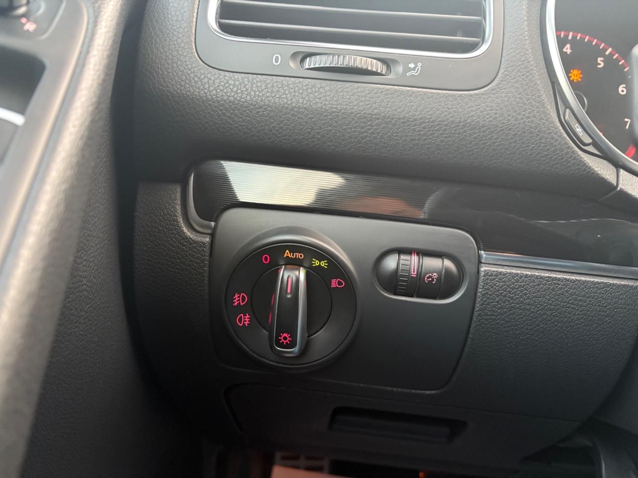 Volkswagen Golf GTI 2.0 TSI 5p.