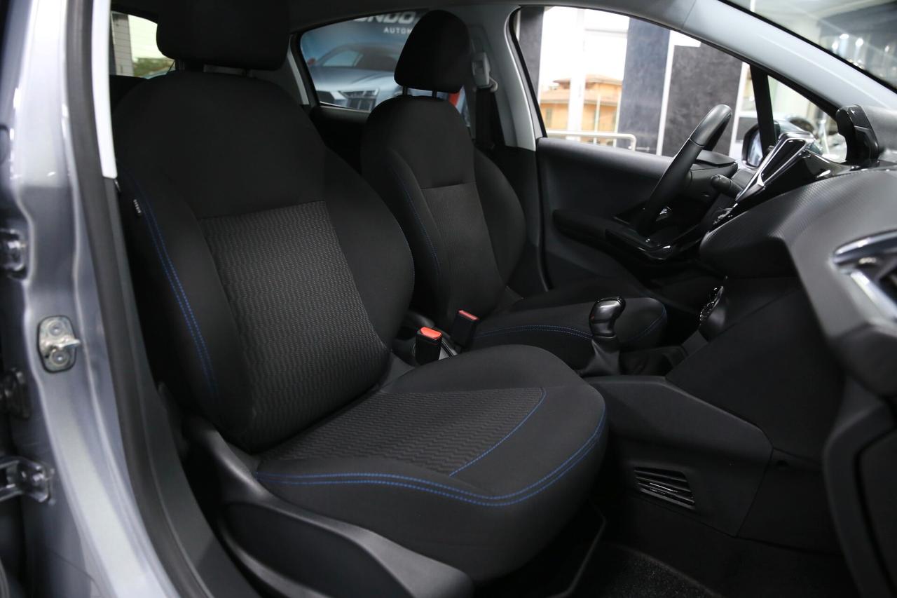 Peugeot 208 BlueHDi 100 cv Signature