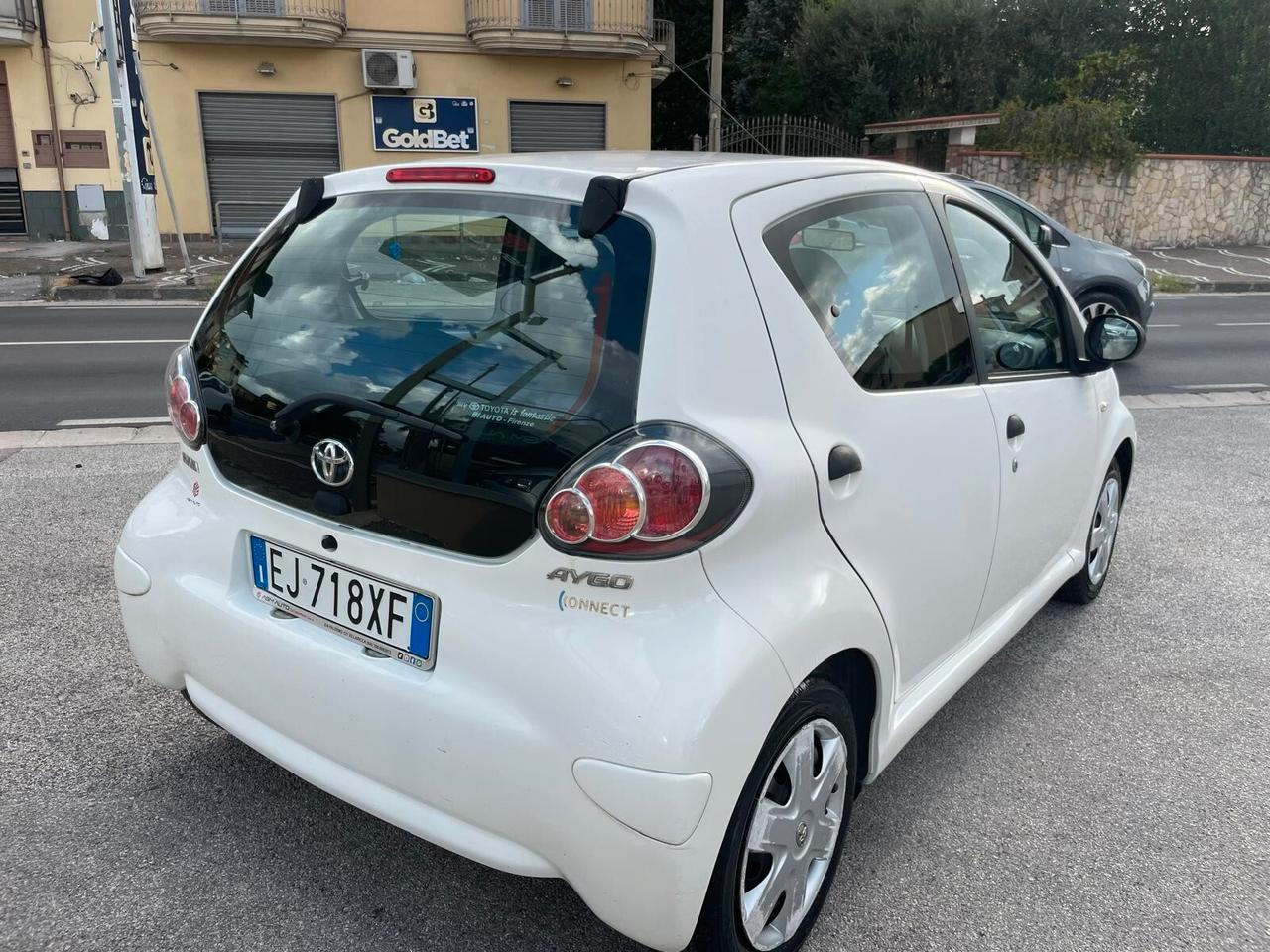 Toyota Aygo 1.0 12V VVT-i 5 porte Deep Ocean Connect