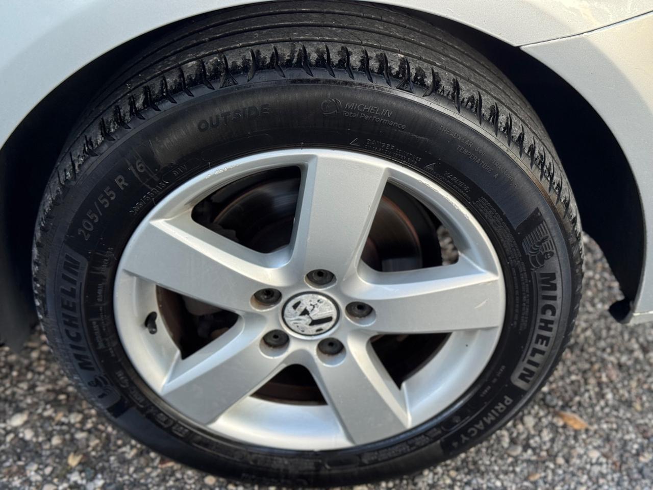 Vw Touran Business 1.6 TDI 105cv 7Posti