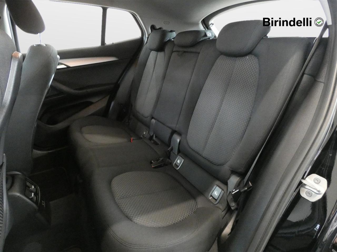 BMW X2 (F39) - X2 sDrive18d Business-X