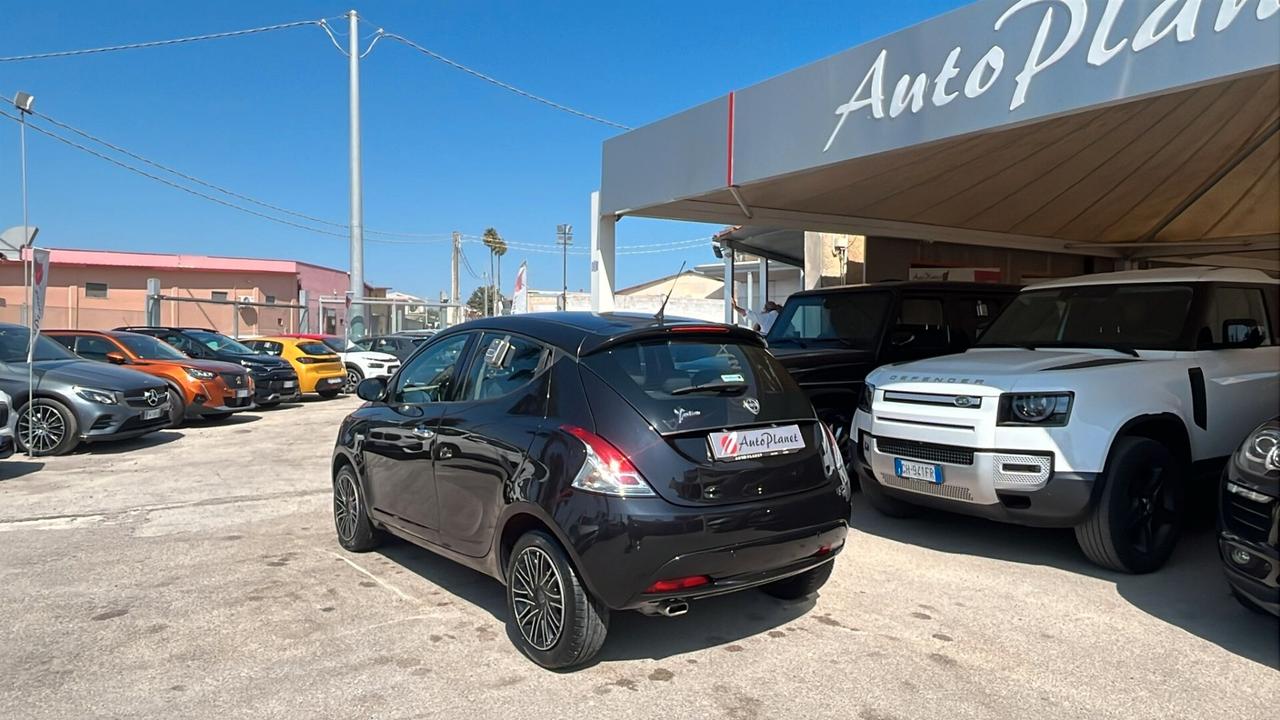 Lancia Ypsilon 1.2 69 CV 5 porte Gold