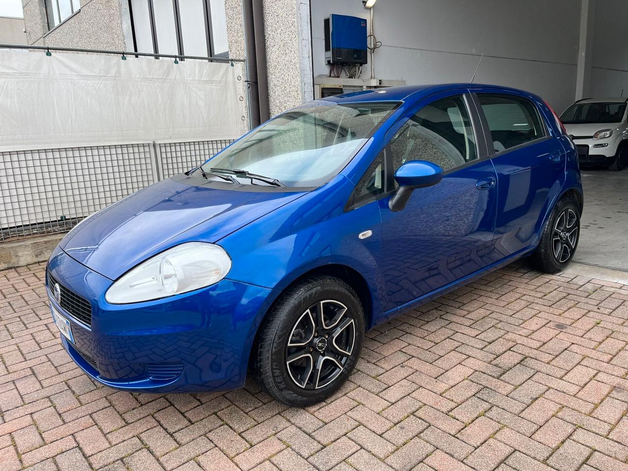 Fiat Grande Punto 1.4 5 porte Dynamic 123000KM