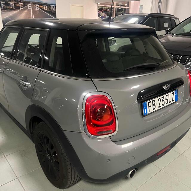 MINI Cooper D 1.5 Cooper D Business 5 porte