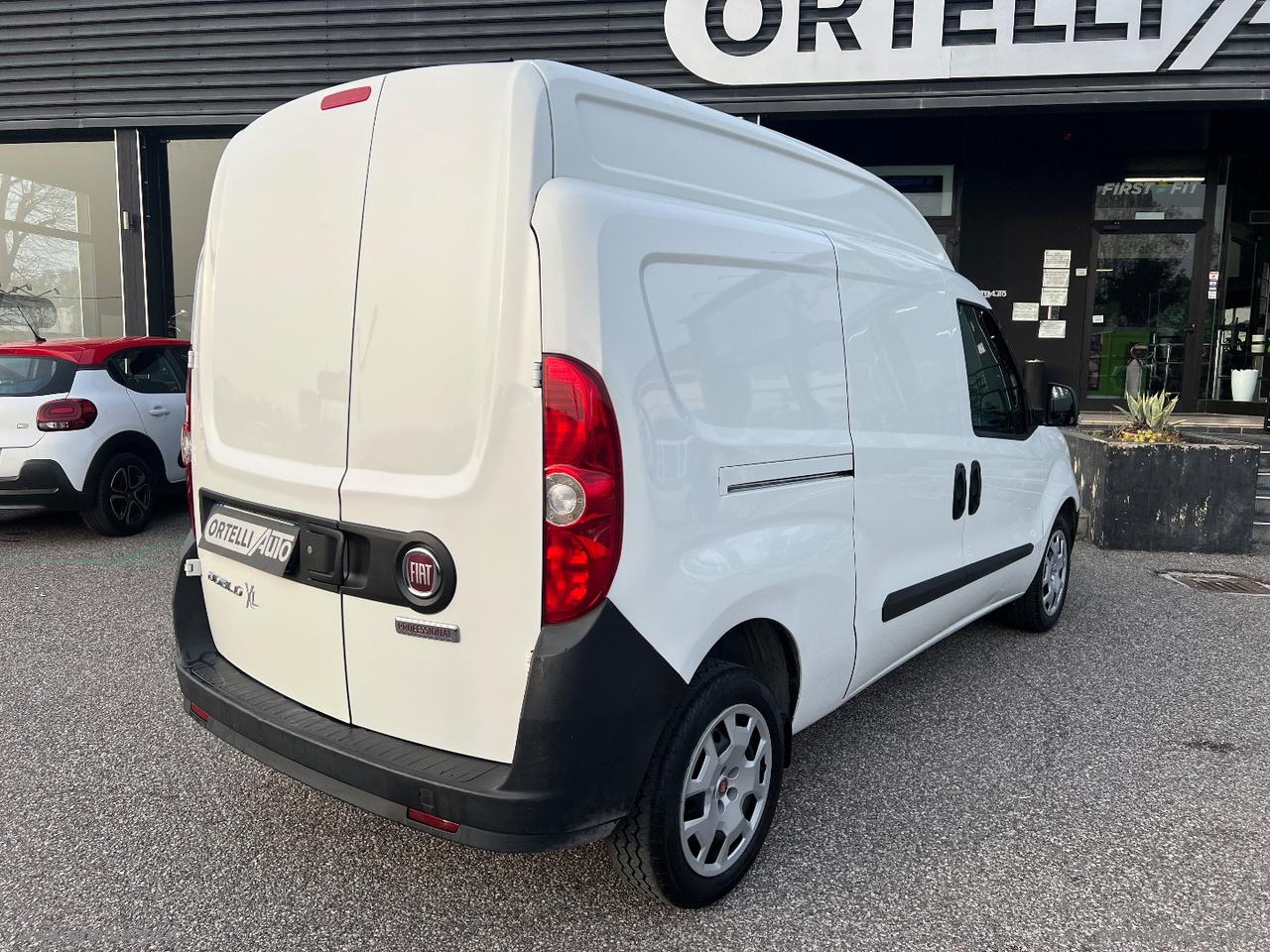 Doblò 1.6 MJT 105 PL-TA Cargo MaxiXL Bus