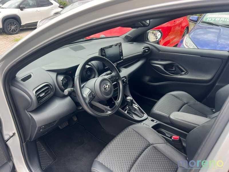 Toyota Yaris 1.5 hybrid Lounge