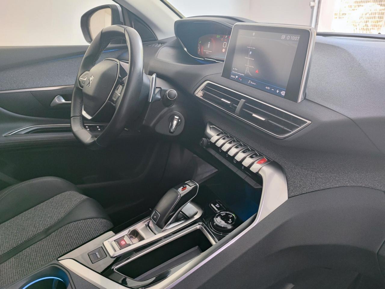 Peugeot 3008 BlueHDi 130 S&S EAT8 Allure
