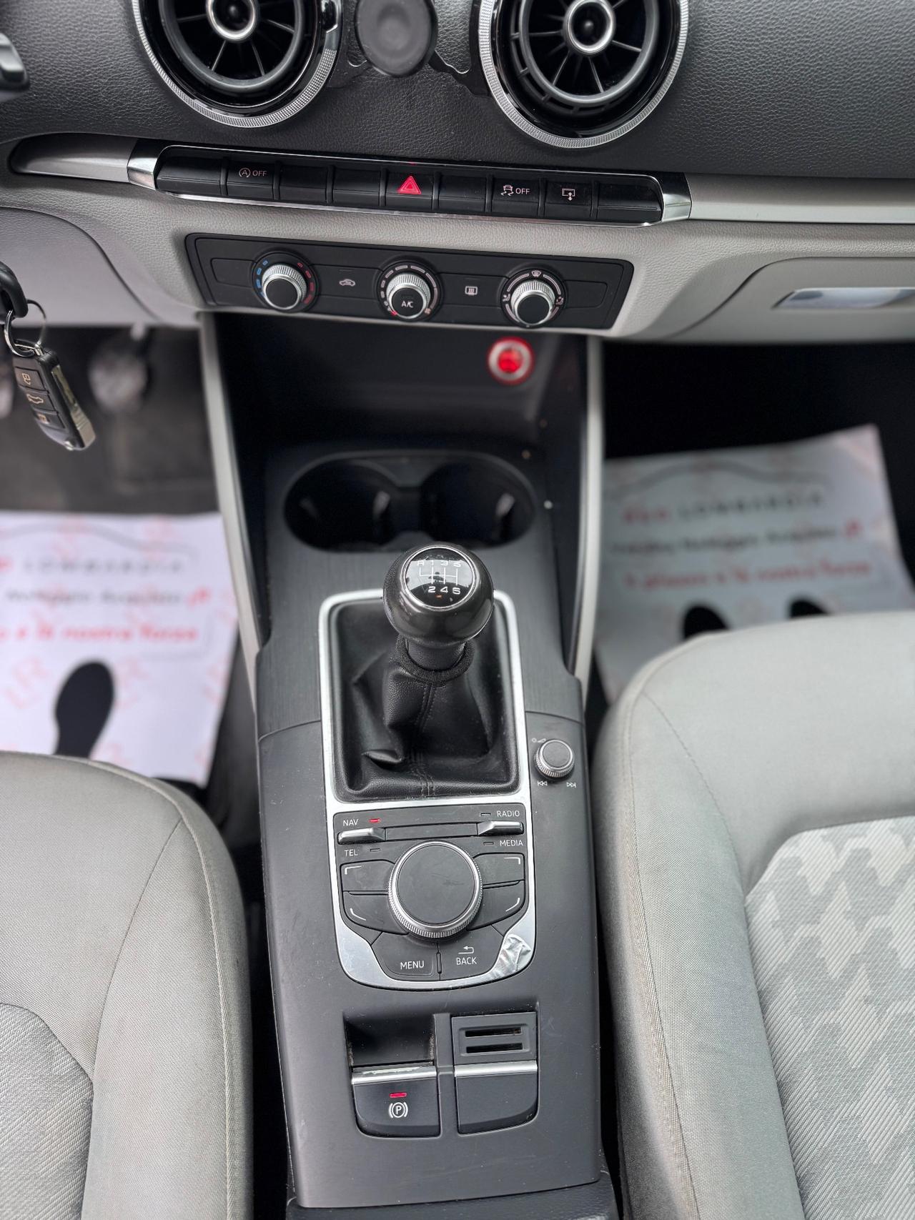 Audi A3 Cabrio 1.6 TDI 105 CV CR Ambition