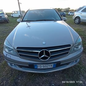 Mercedes-benz C 220 CDI BlueEFFICIENCY Avantgarde